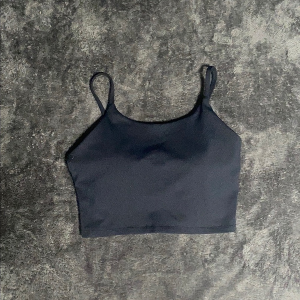 Black cropped workout tank top size M